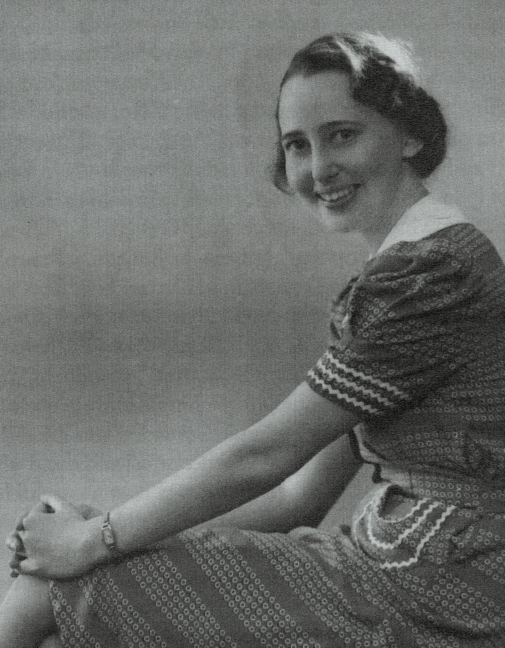 Dulcie Holland